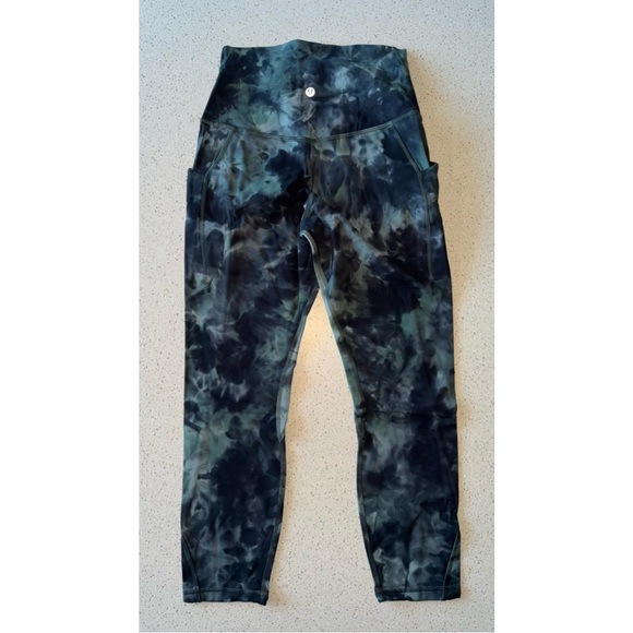 lululemon align crop 23” pockets* - Picture 9 of 11